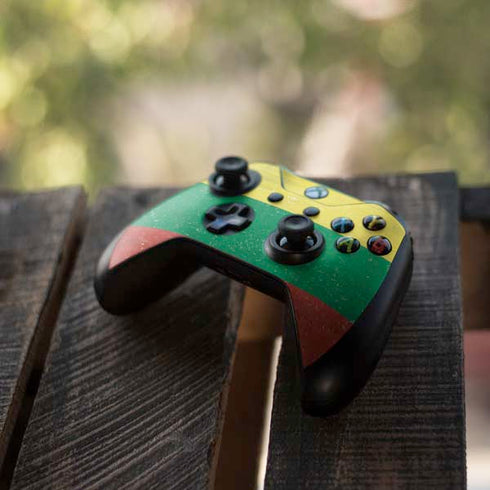 Lithuania Flag Distressed Xbox One X Controller Skin